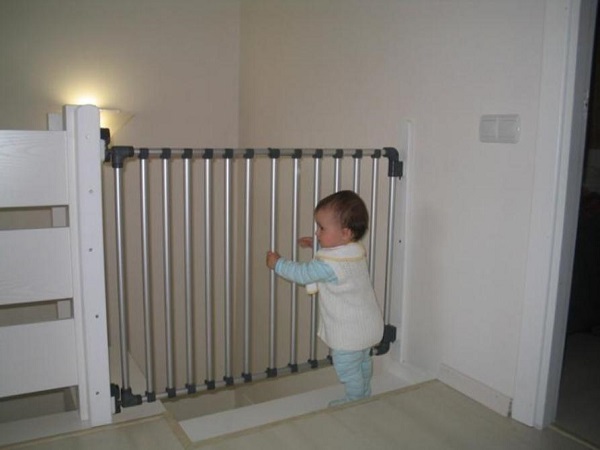 ev güvenliği bebek